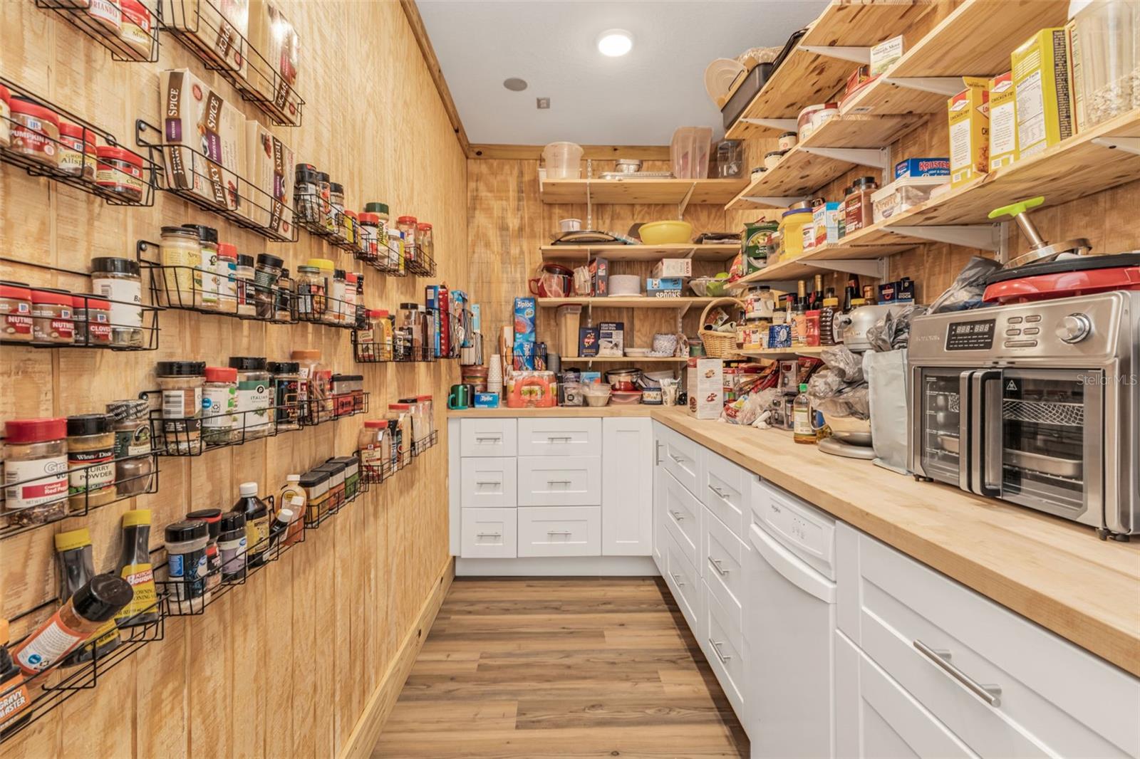 Image 10 of 35 For 26399 Barbinos Drive