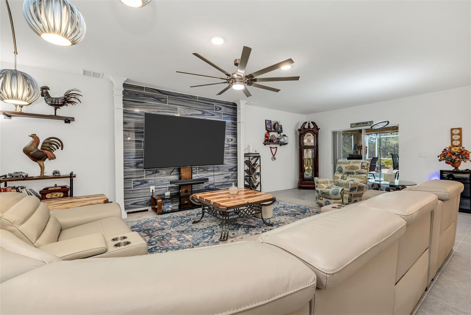 Image 12 of 35 For 26399 Barbinos Drive