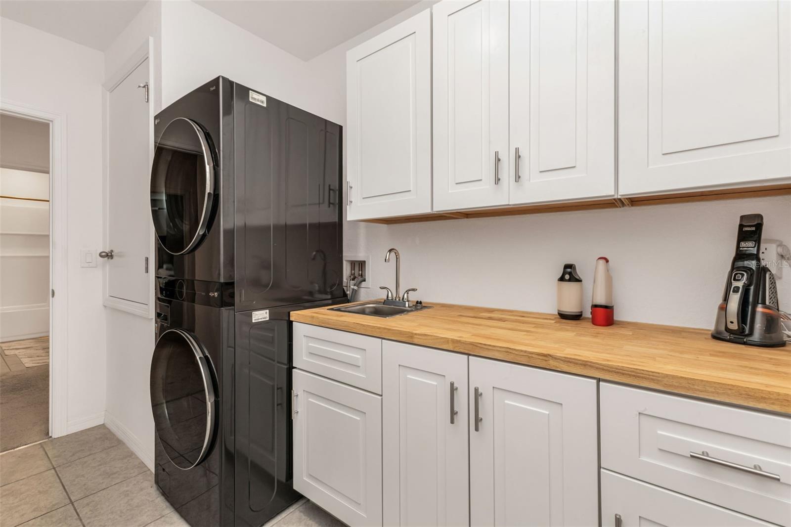 Image 16 of 35 For 26399 Barbinos Drive