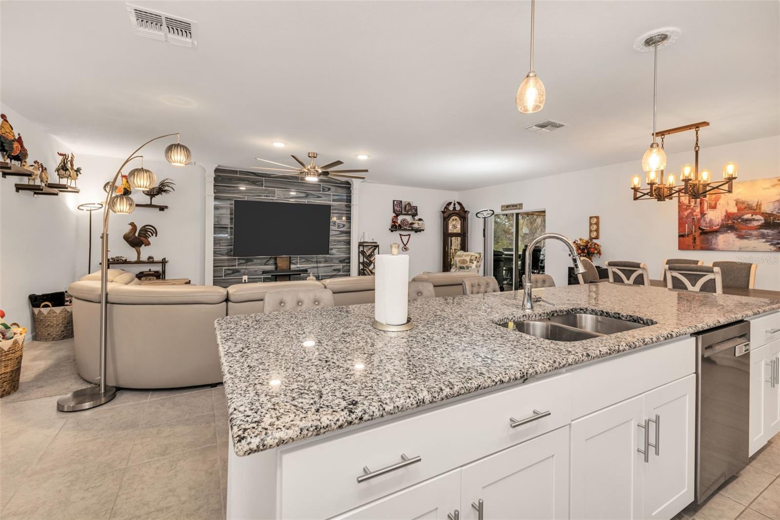 Image 5 of 35 For 26399 Barbinos Drive