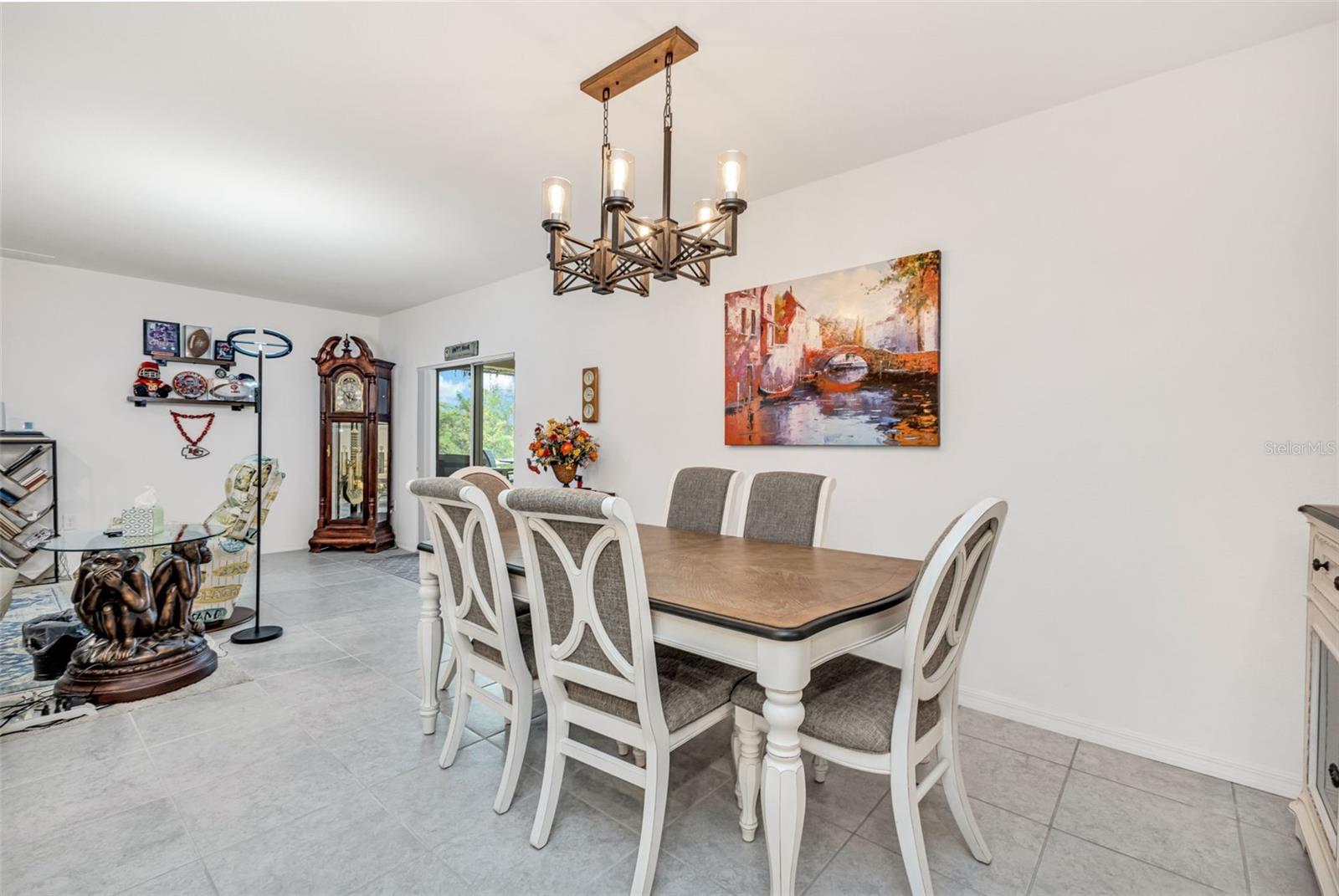 Image 9 of 35 For 26399 Barbinos Drive