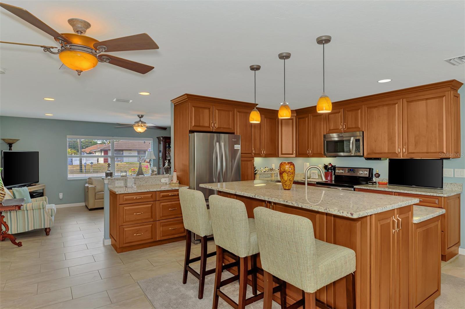 Image 15 of 55 For 863 Kimball Road