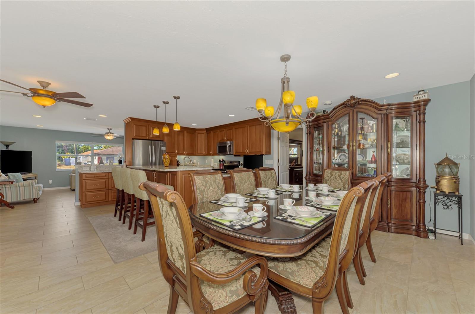 Image 23 of 55 For 863 Kimball Road