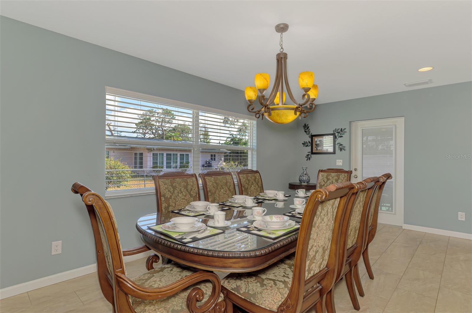 Image 24 of 55 For 863 Kimball Road