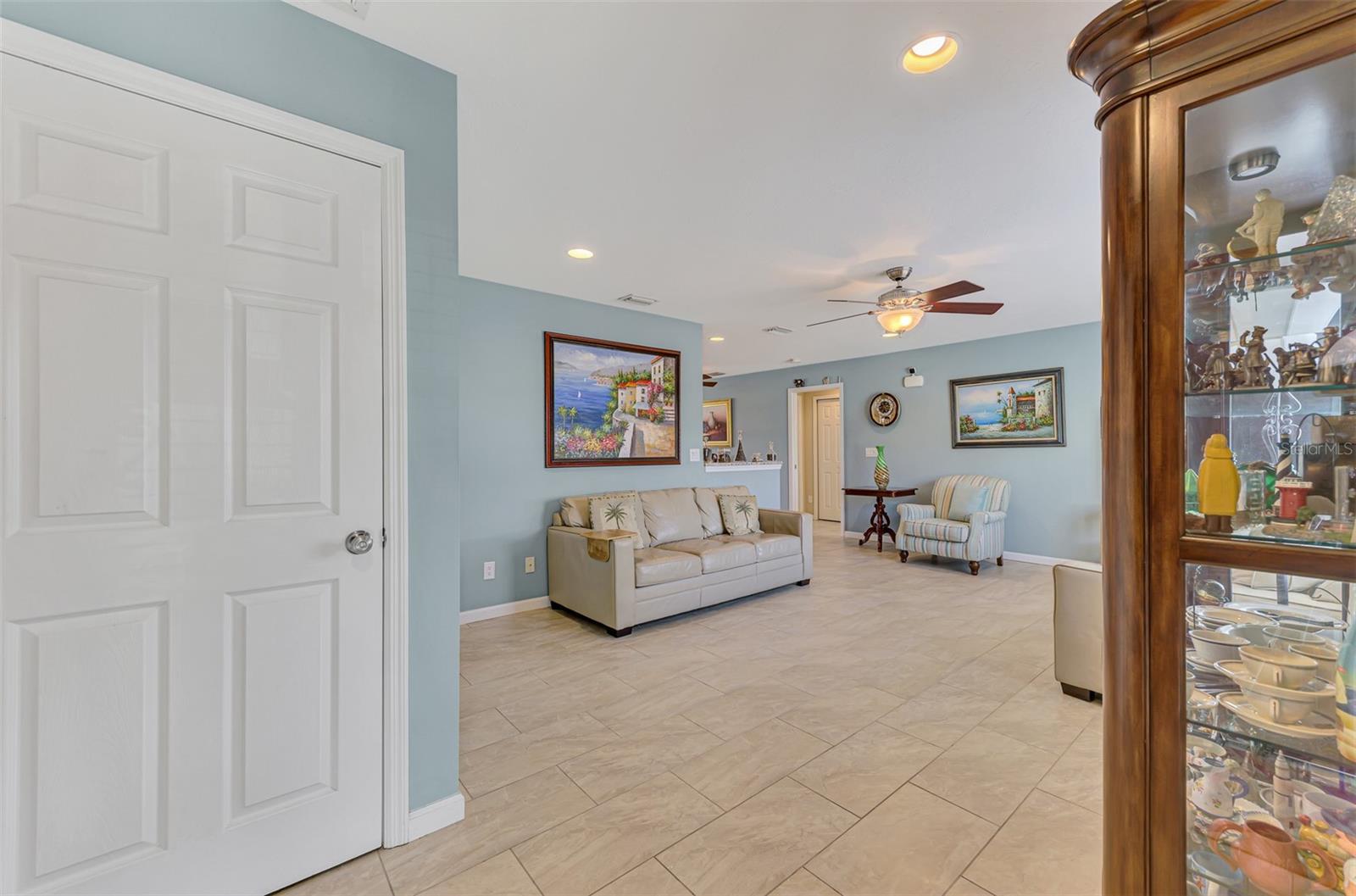 Image 7 of 55 For 863 Kimball Road