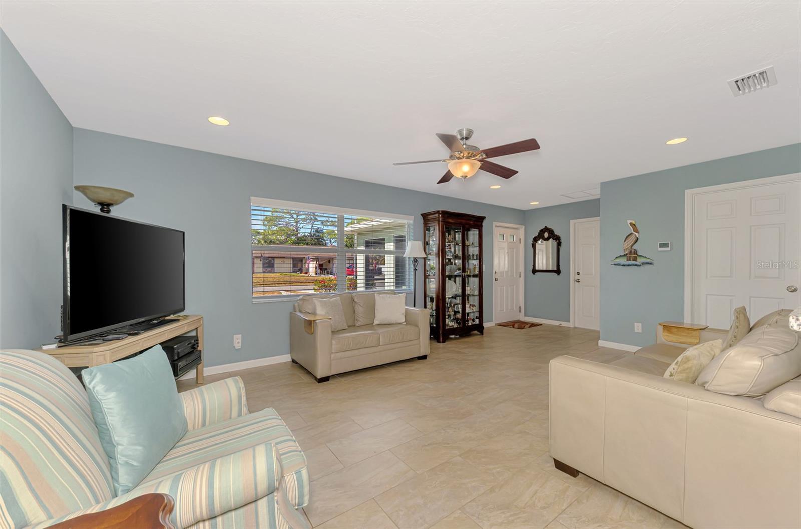 Image 8 of 55 For 863 Kimball Road