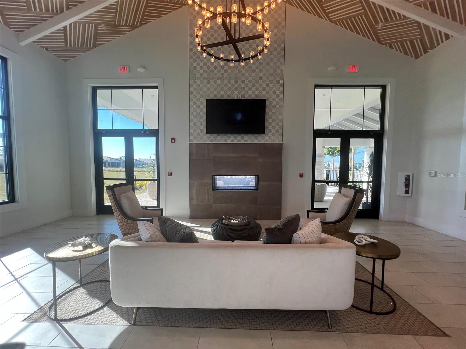 Image 66 of 94 For 18460 Midsummer Place