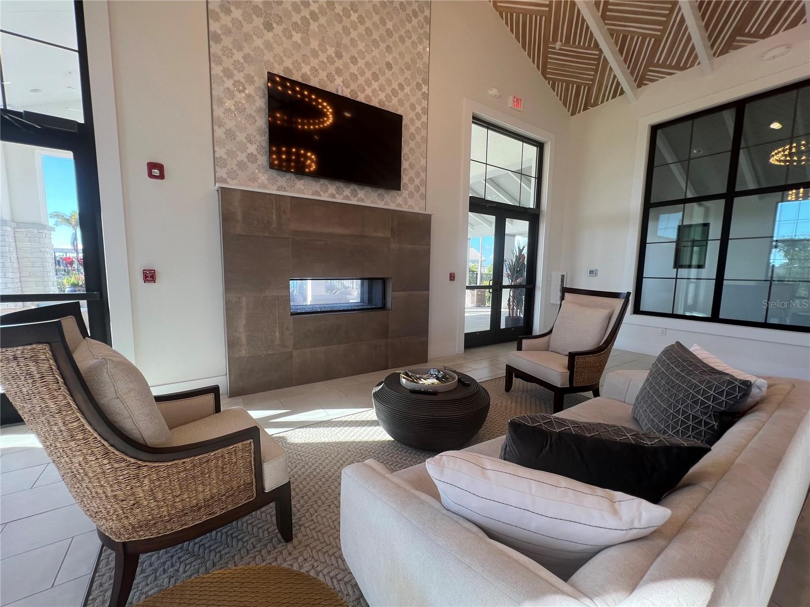 Image 67 of 94 For 18460 Midsummer Place