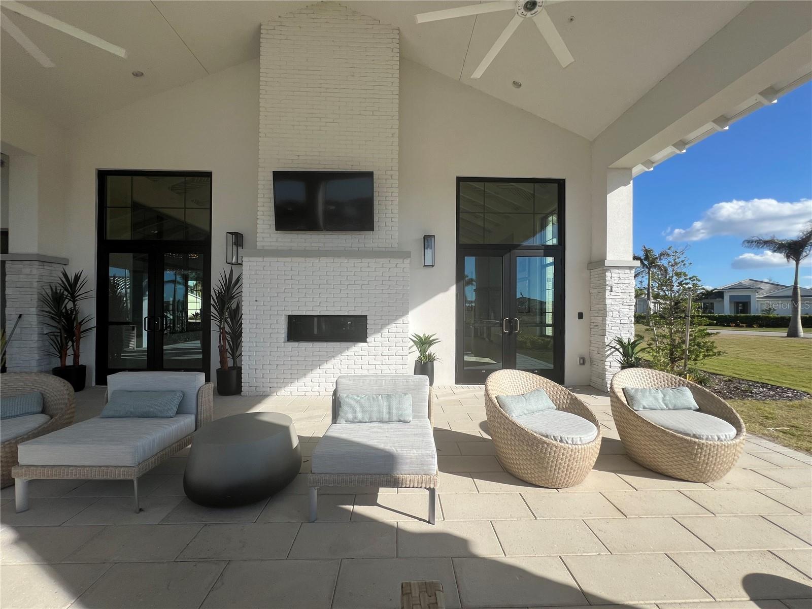 Image 71 of 94 For 18460 Midsummer Place