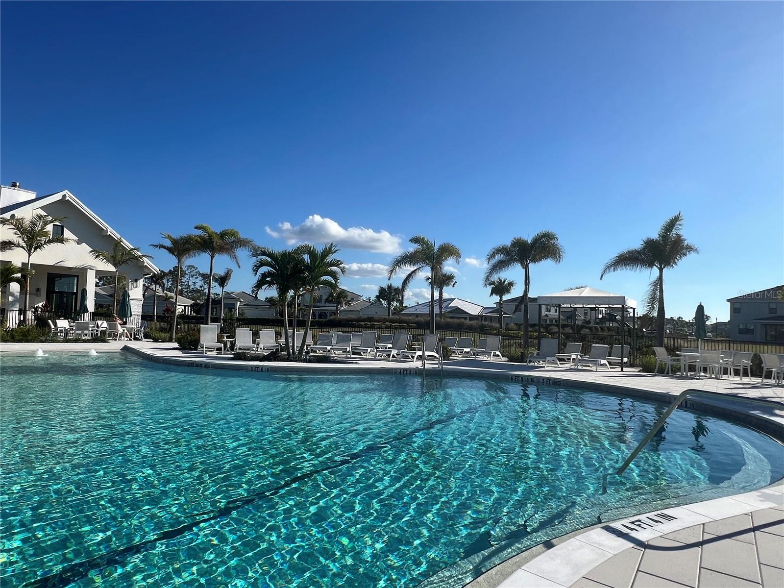 Image 76 of 94 For 18460 Midsummer Place