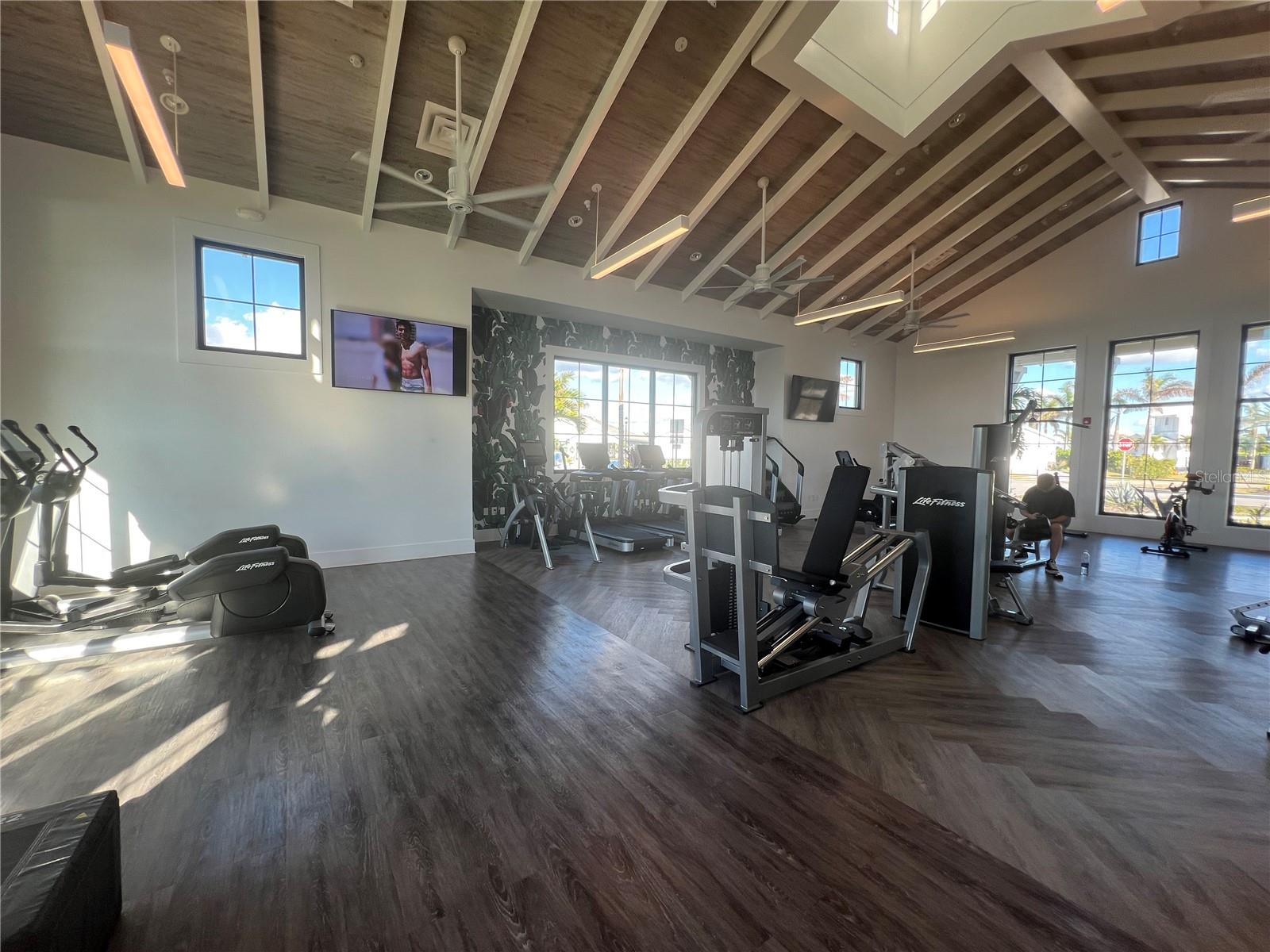 Image 81 of 94 For 18460 Midsummer Place