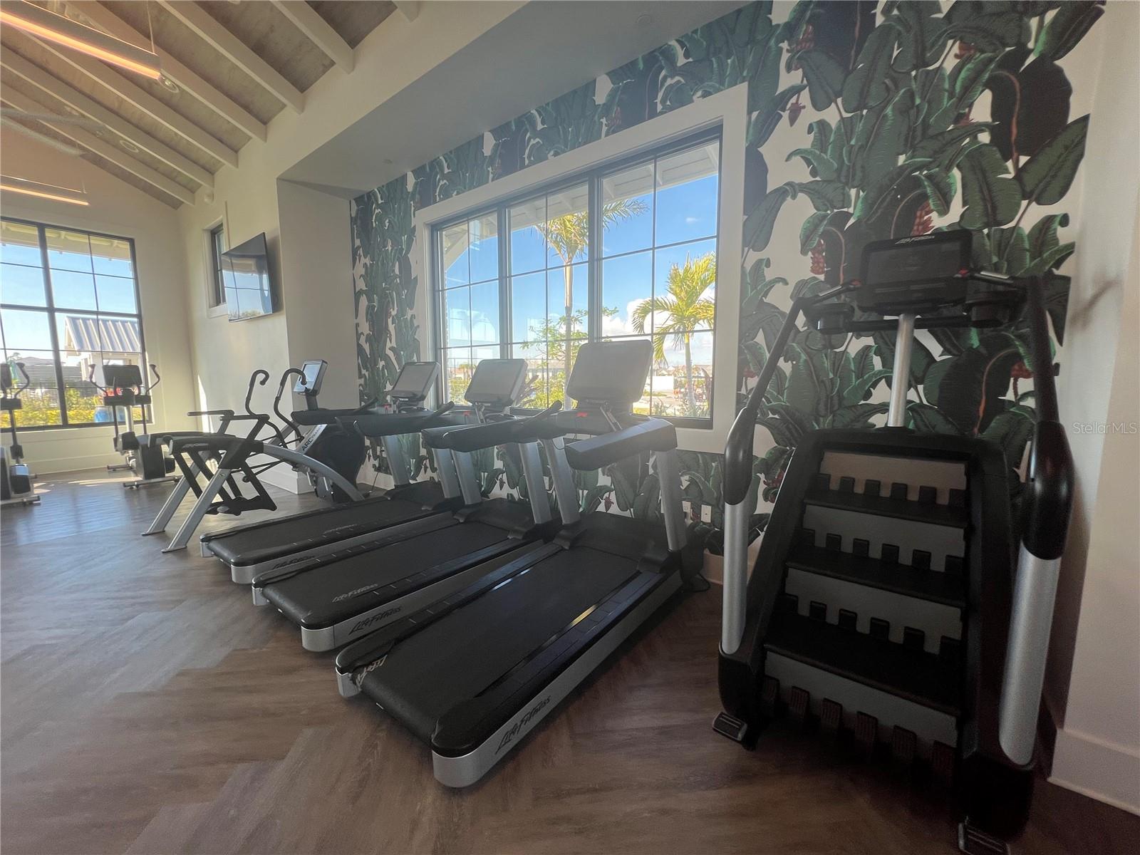 Image 83 of 94 For 18460 Midsummer Place