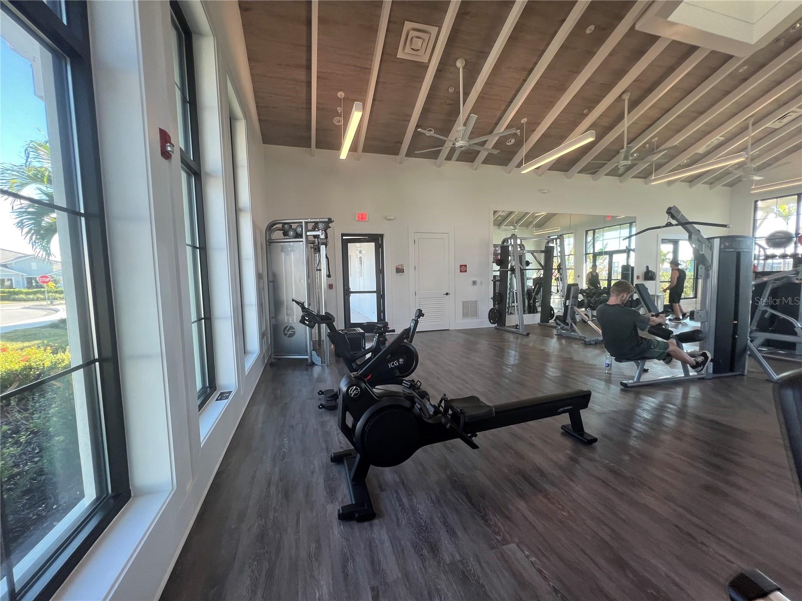 Image 86 of 94 For 18460 Midsummer Place