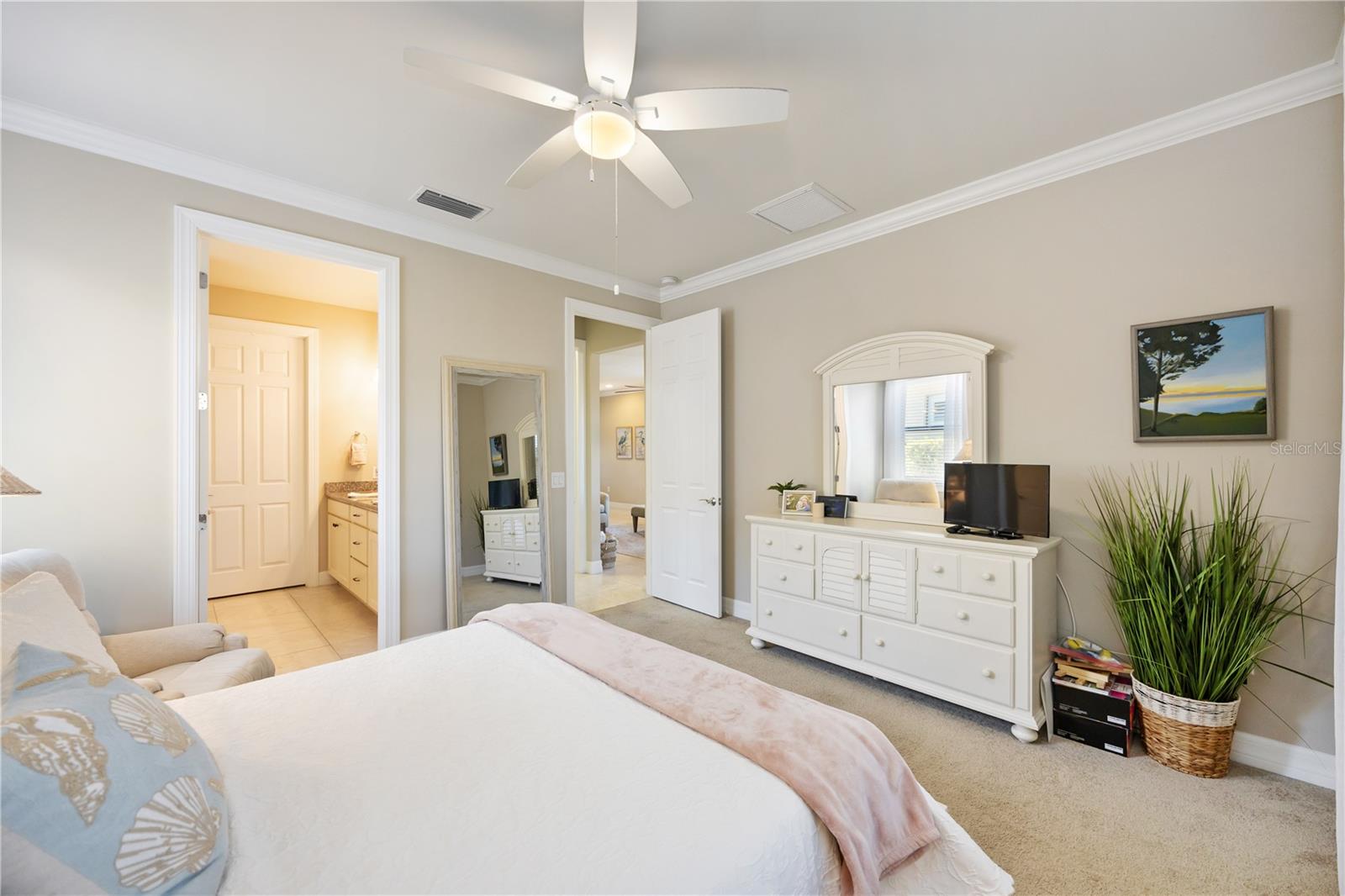 Image 19 of 37 For 13848 Alafaya Street