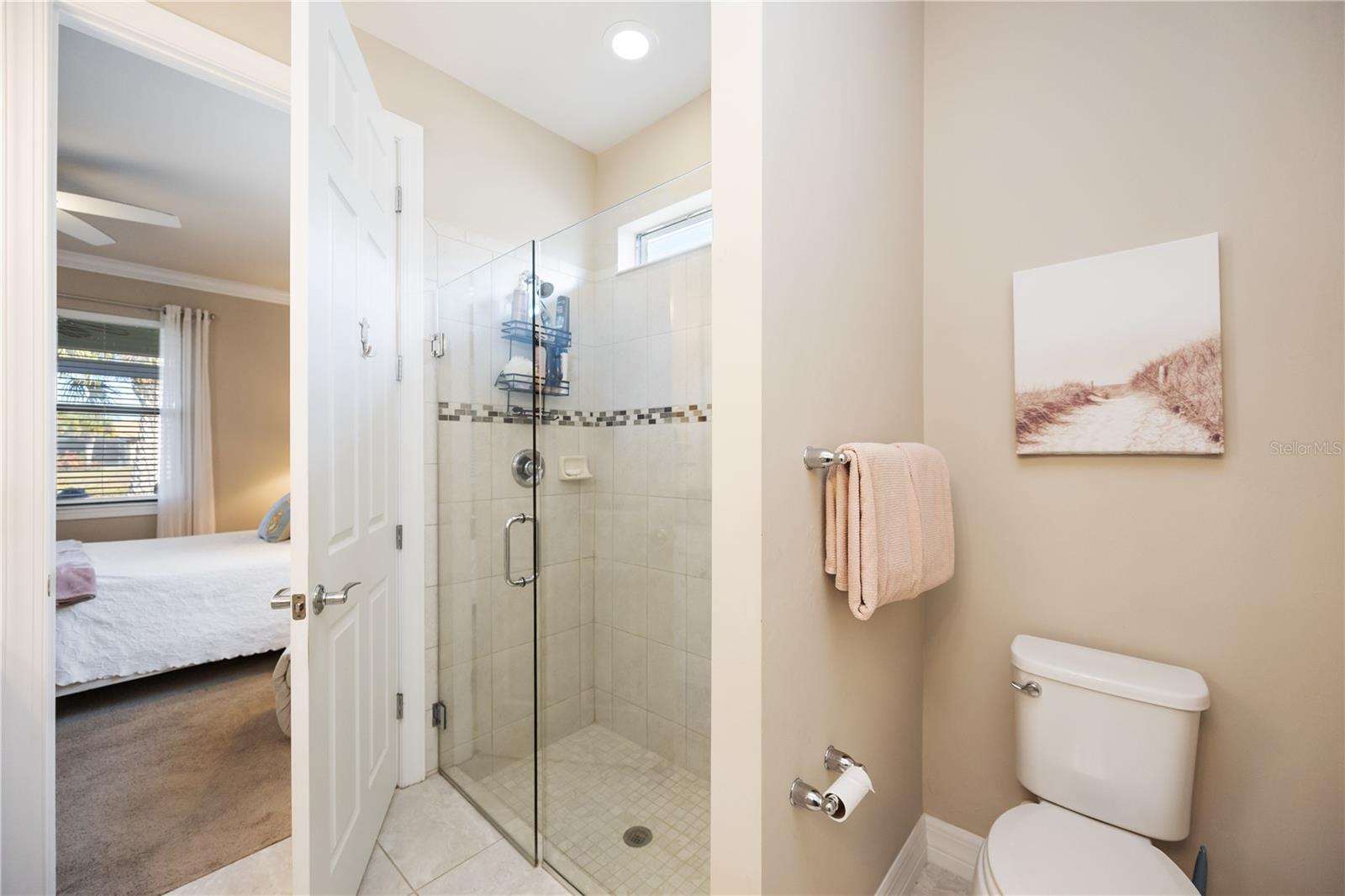 Image 21 of 37 For 13848 Alafaya Street