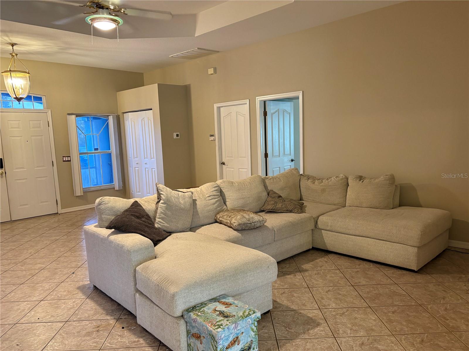 Image 11 of 62 For 4041 Barbary Lane