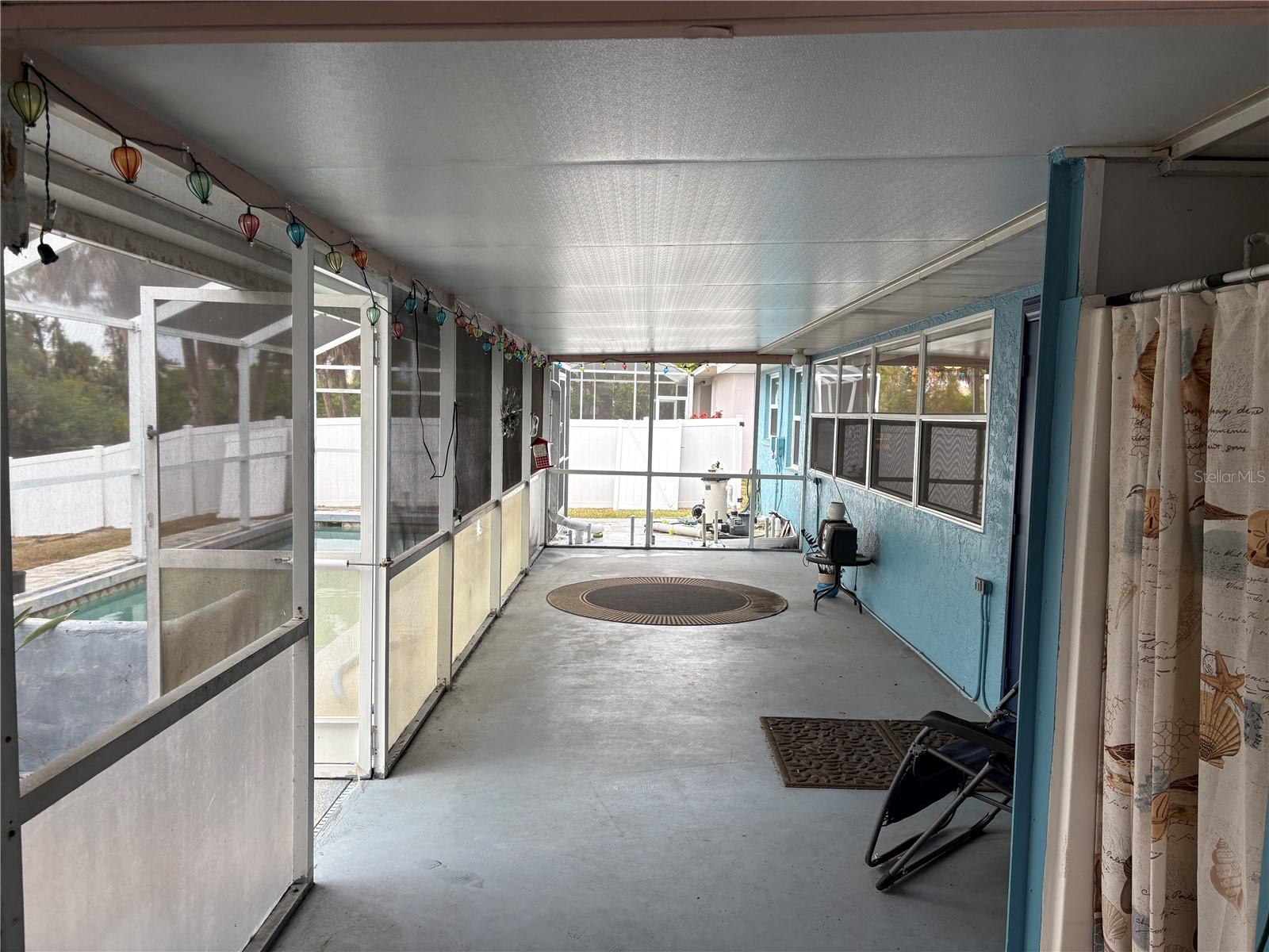 Image 2 of 62 For 4041 Barbary Lane