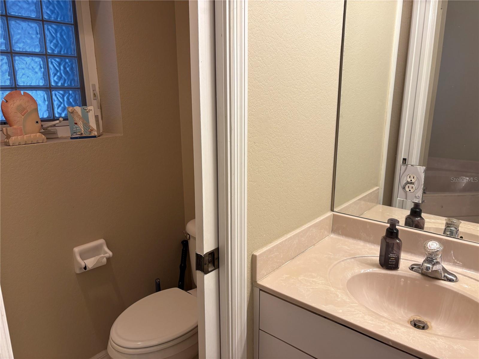 Image 31 of 62 For 4041 Barbary Lane