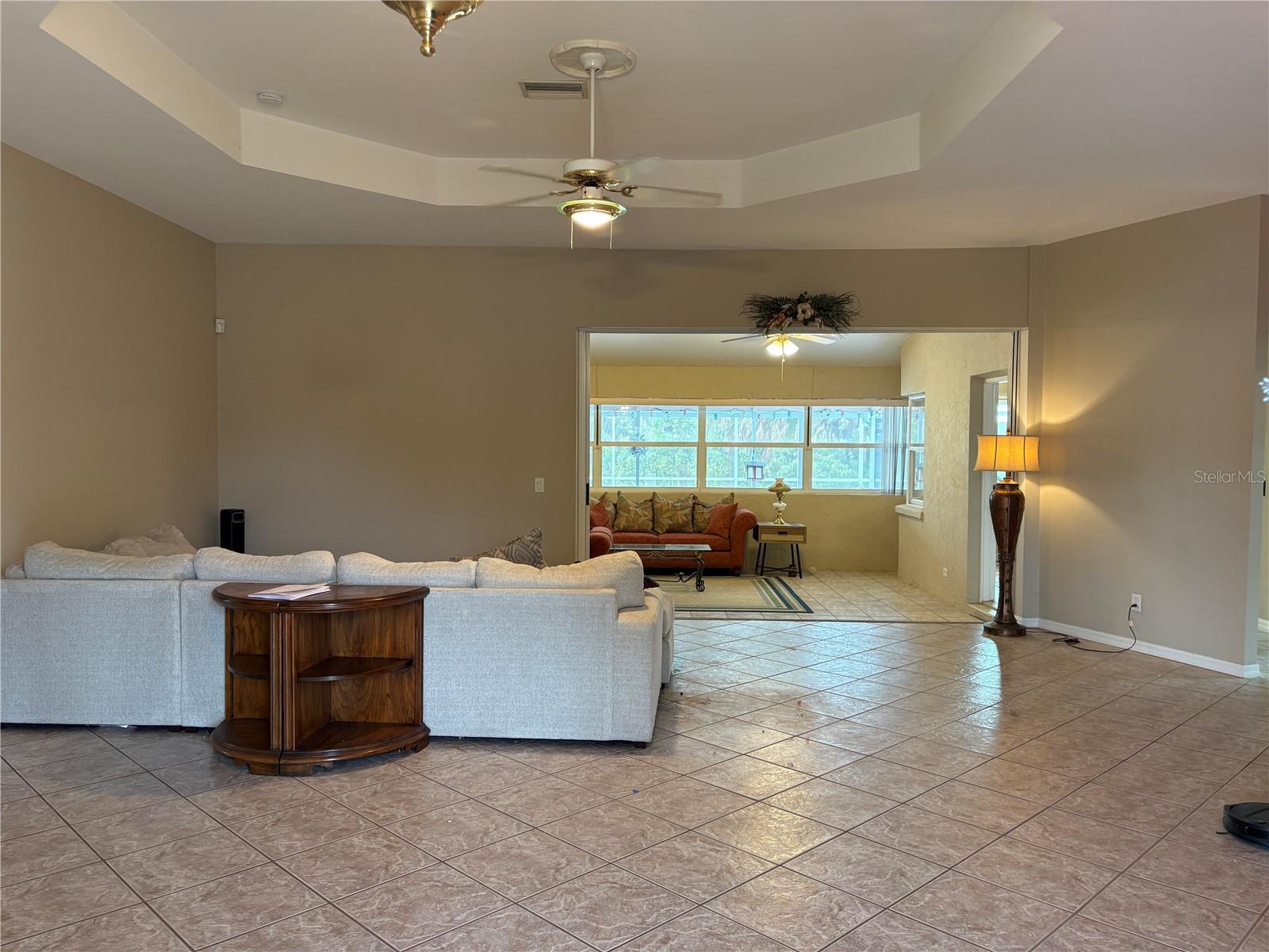 Image 6 of 62 For 4041 Barbary Lane