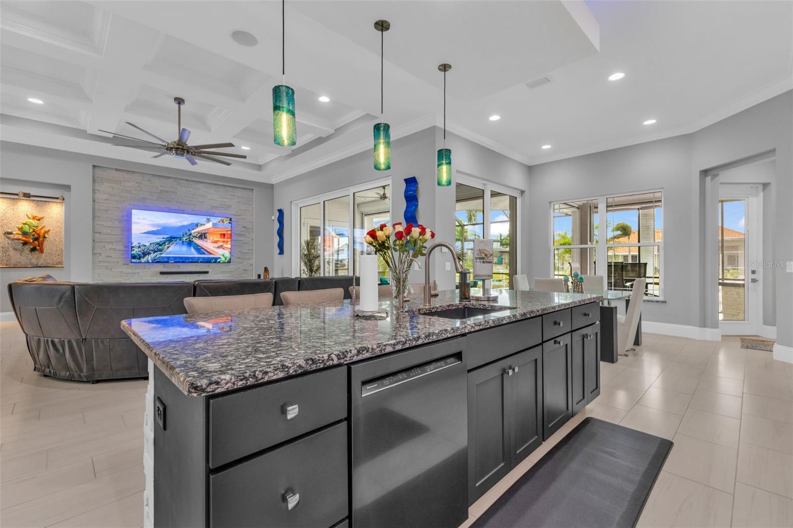 Image 13 of 100 For 125 Great Isaac Court