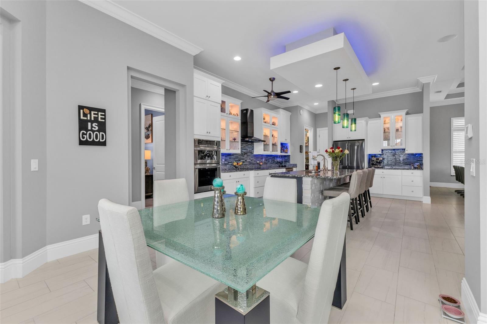 Image 19 of 100 For 125 Great Isaac Court