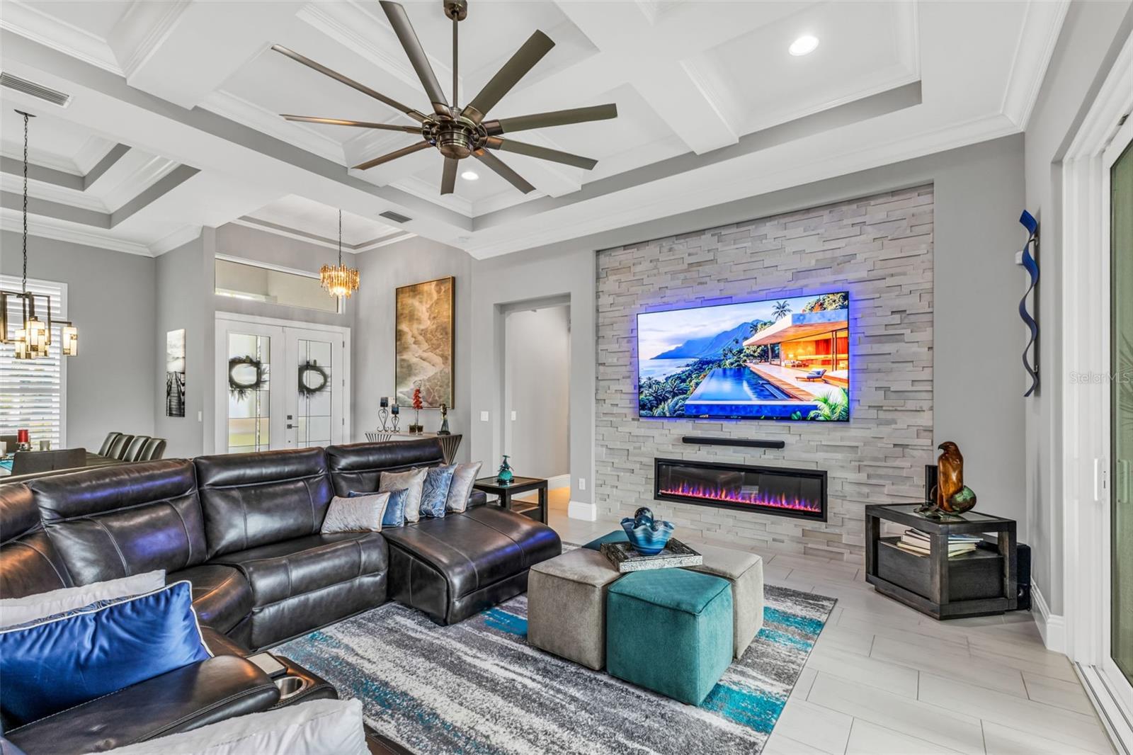 Image 24 of 100 For 125 Great Isaac Court