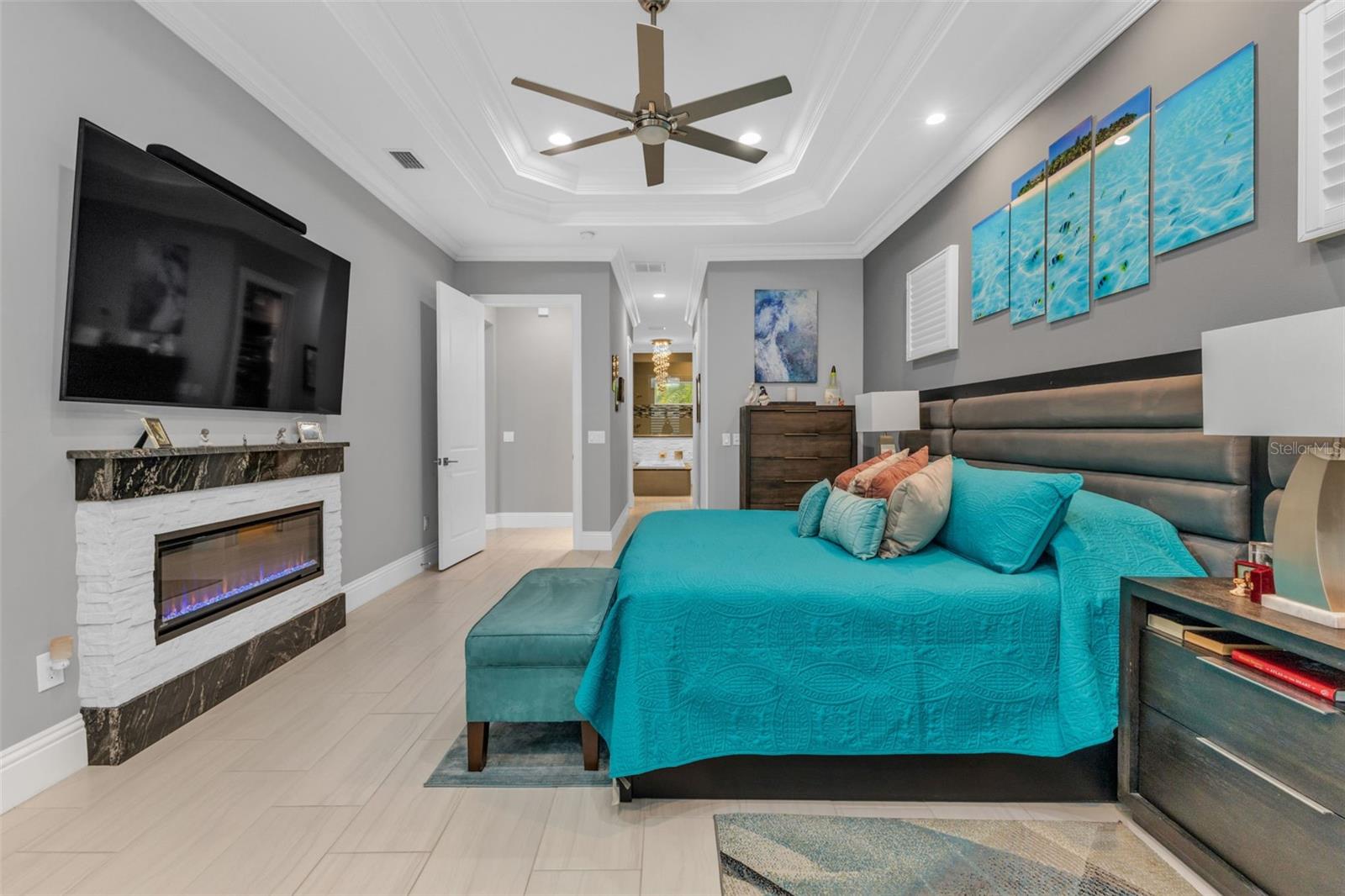 Image 35 of 100 For 125 Great Isaac Court