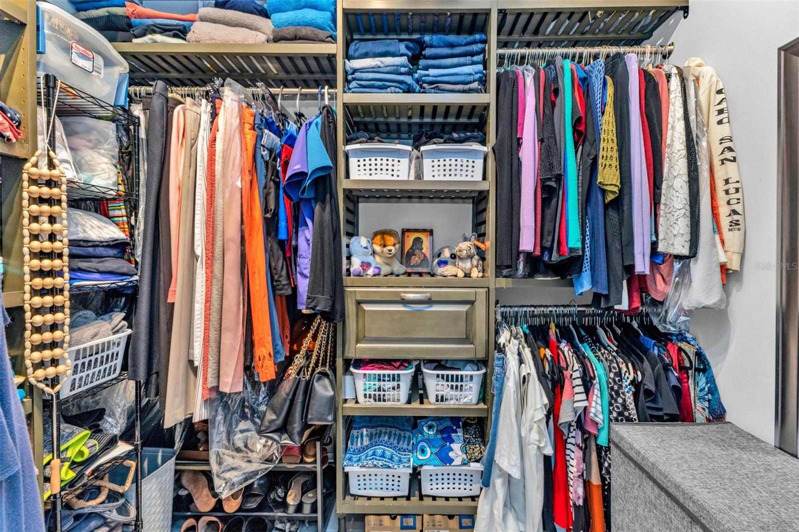 Image 38 of 100 For 125 Great Isaac Court