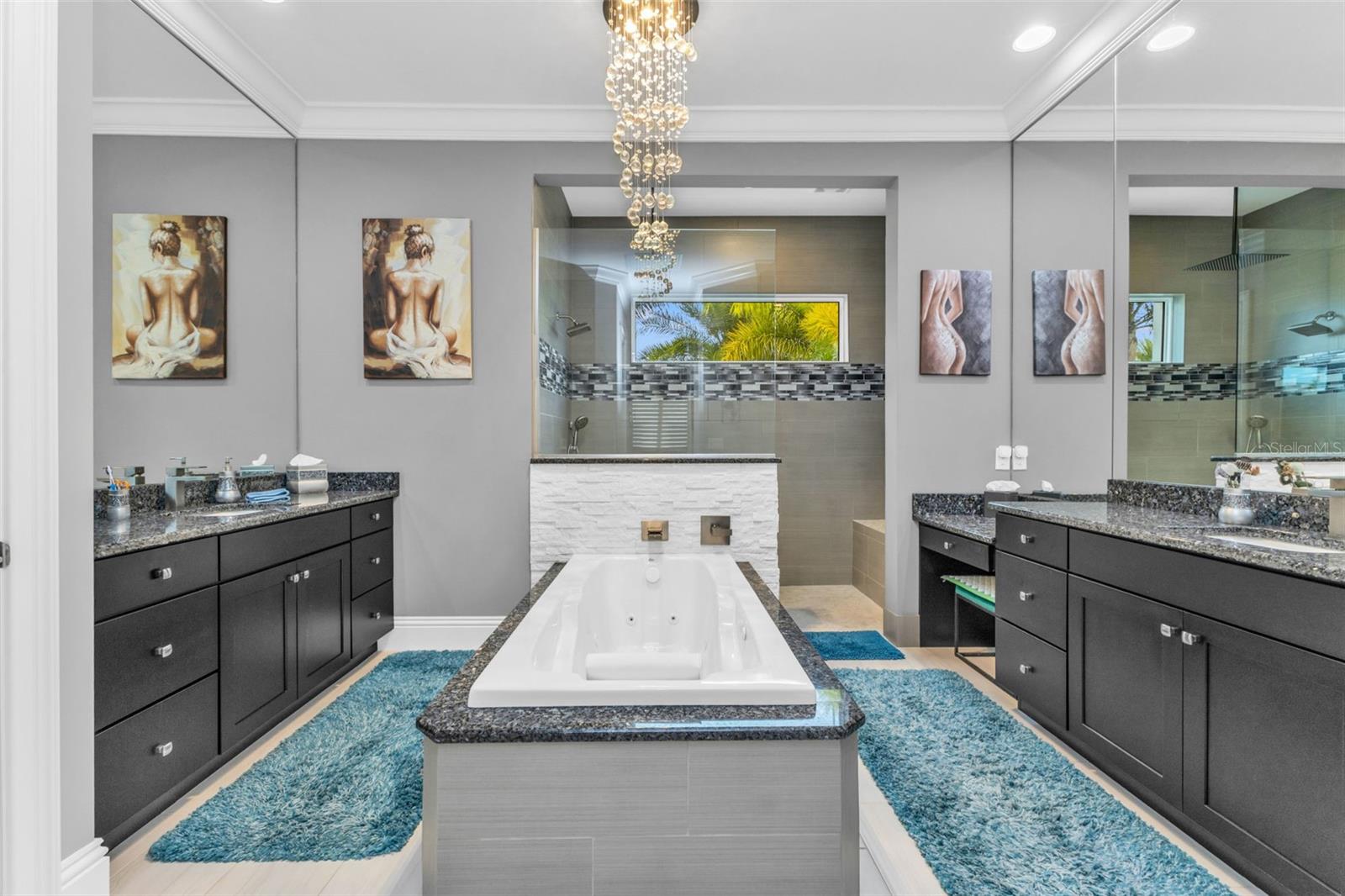 Image 39 of 100 For 125 Great Isaac Court