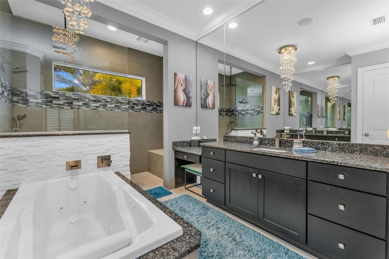 Image 42 of 100 For 125 Great Isaac Court