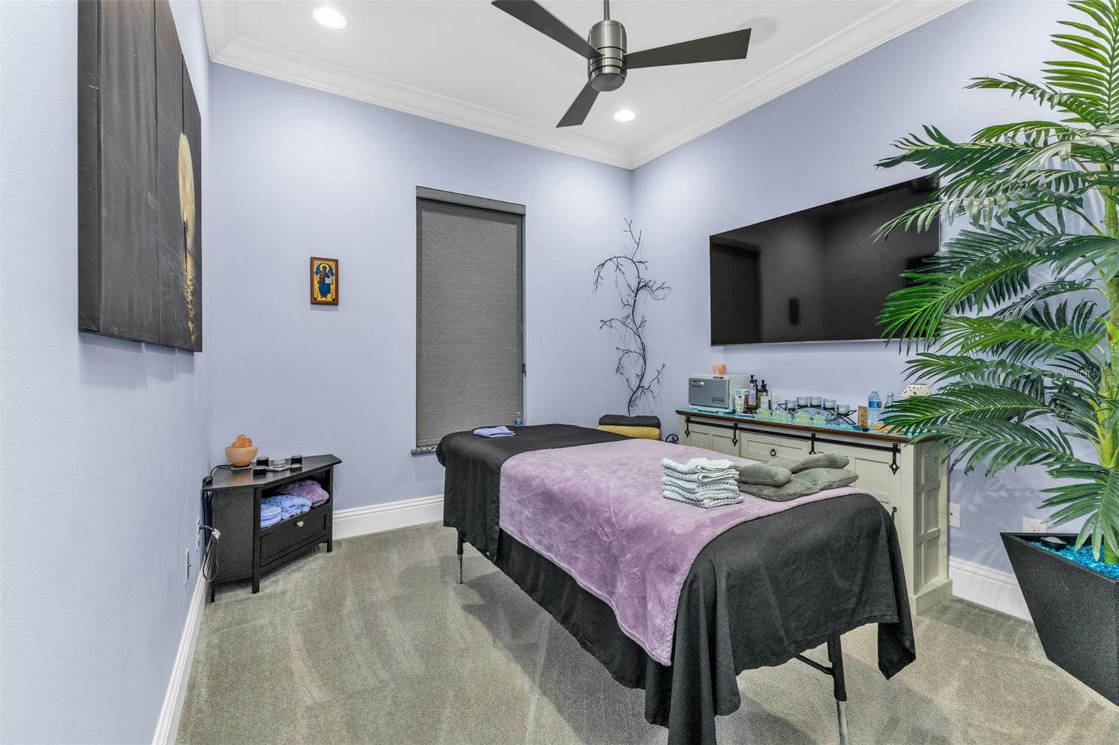 Image 52 of 100 For 125 Great Isaac Court