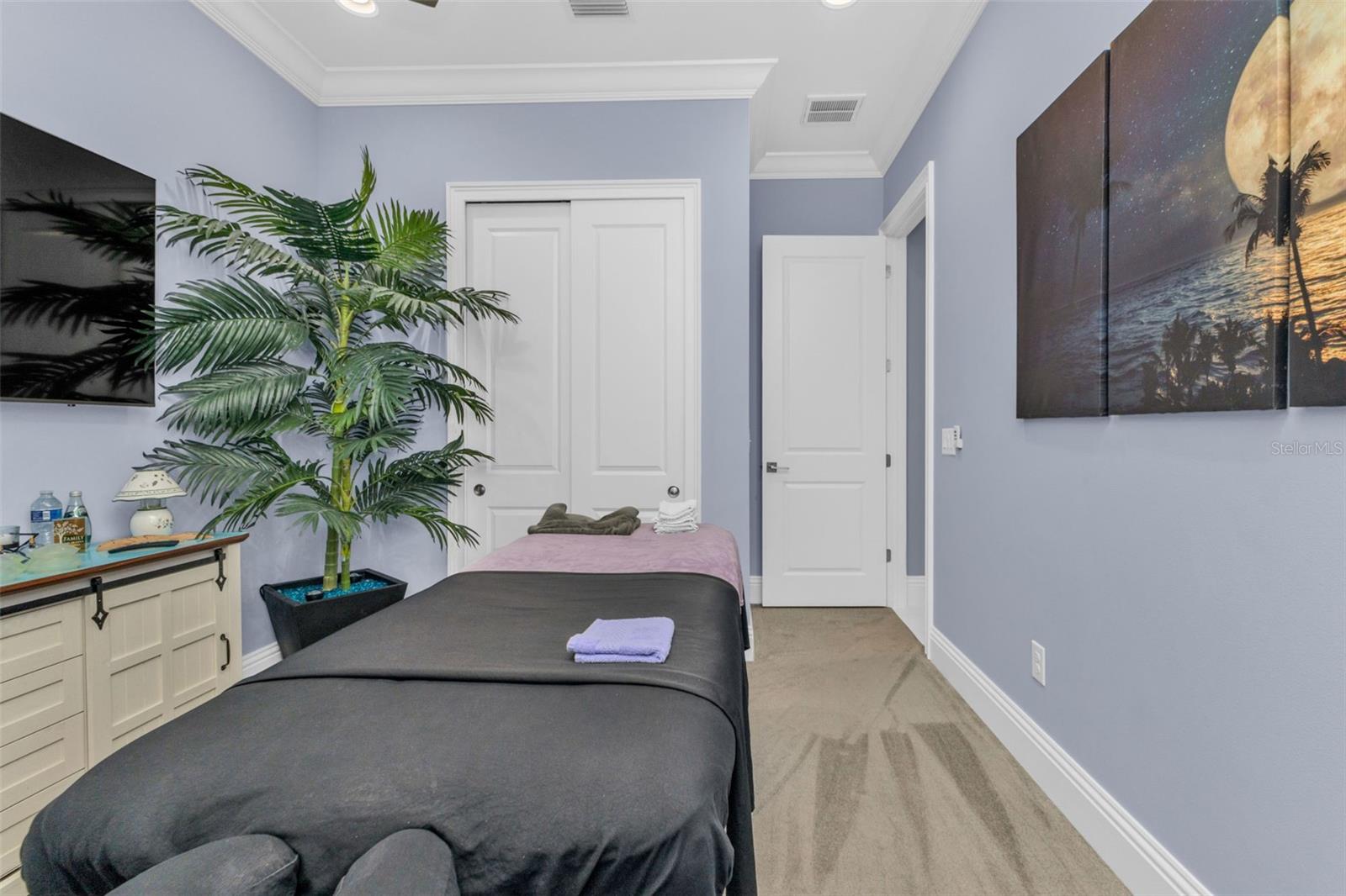 Image 53 of 100 For 125 Great Isaac Court