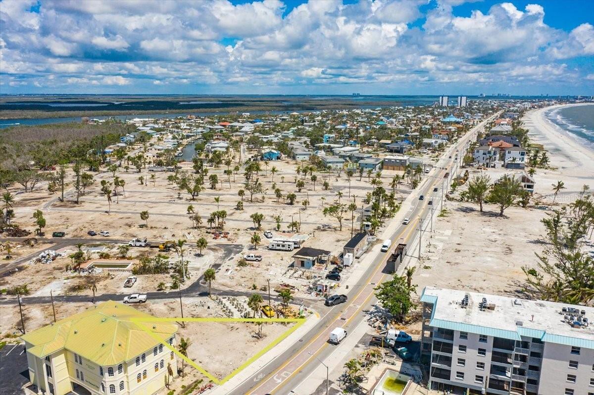 Image 17 of 21 For 2915 Estero Boulevard