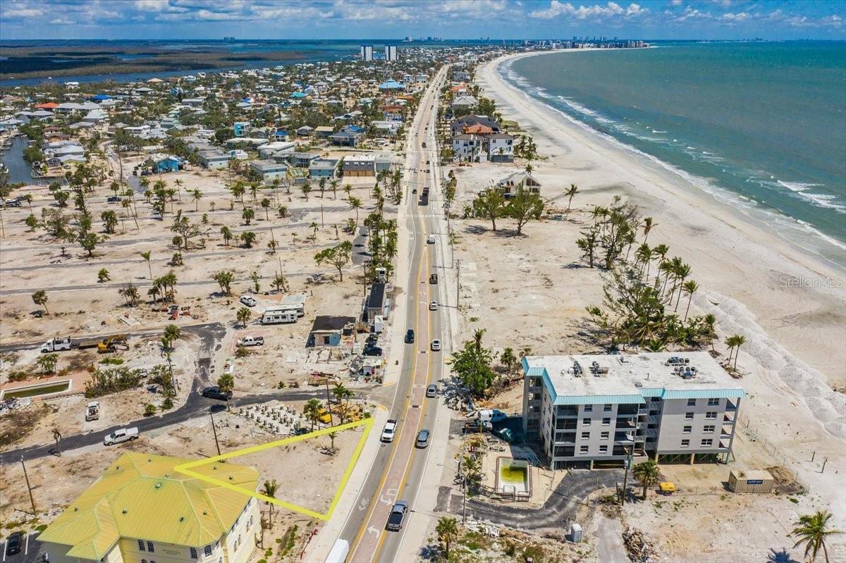 Image 18 of 21 For 2915 Estero Boulevard