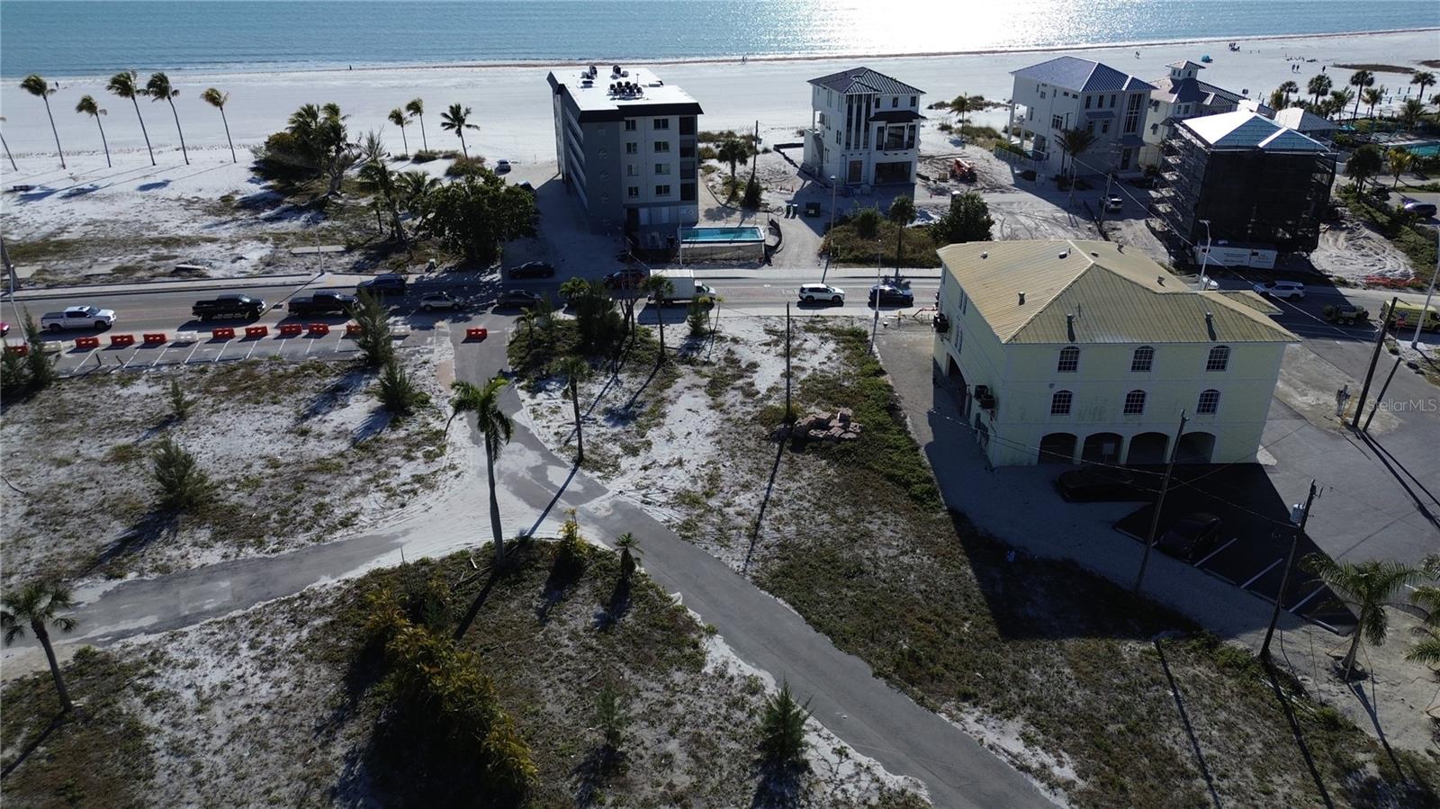 Image 2 of 21 For 2915 Estero Boulevard