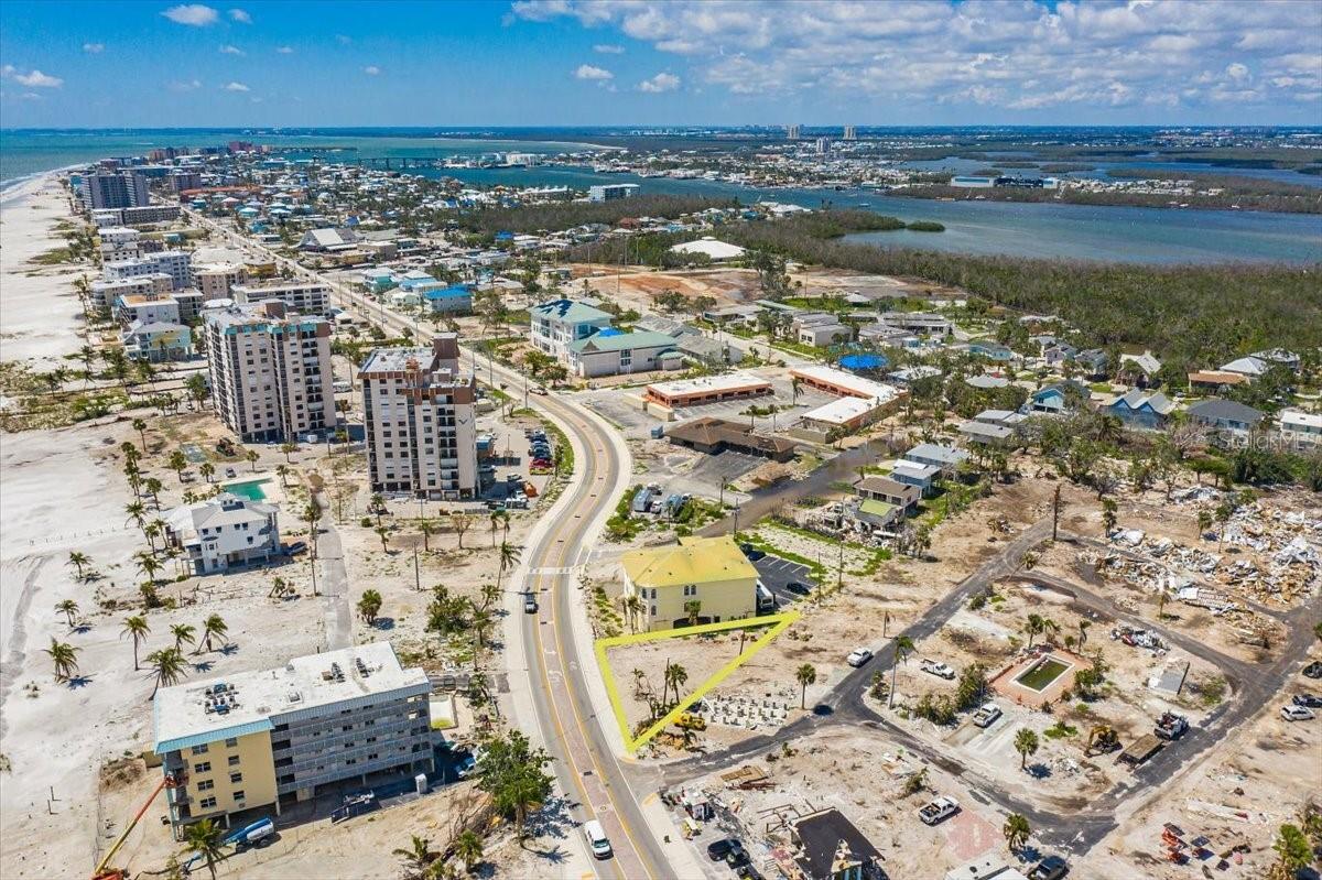 Image 20 of 21 For 2915 Estero Boulevard