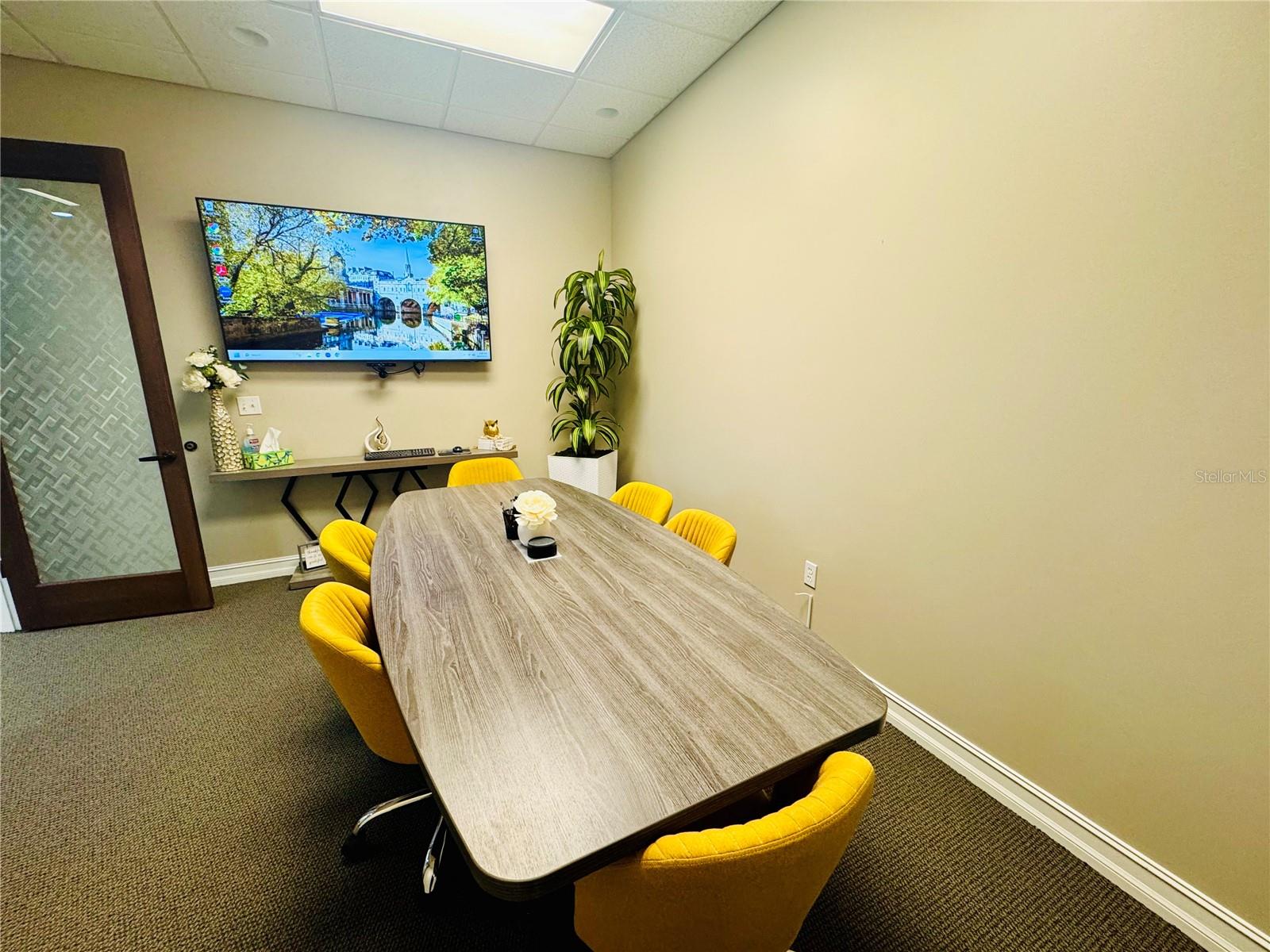 Image 12 of 22 For 1016 Collier Center Way 106