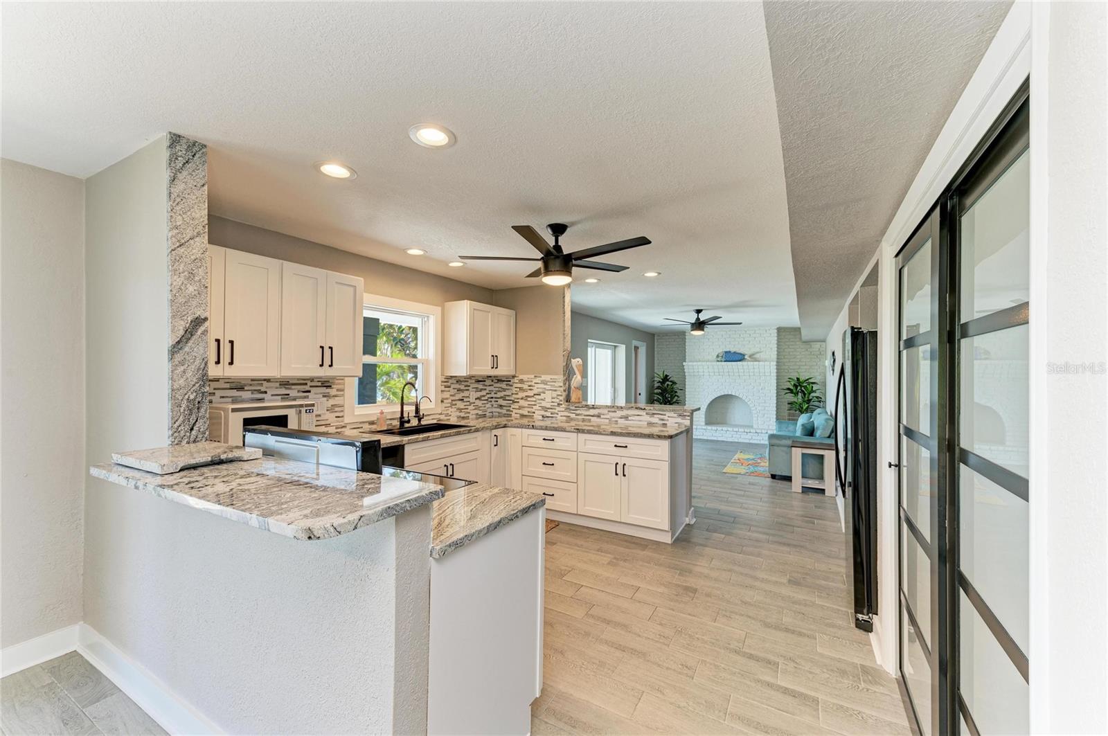 Image 16 of 74 For 9610 Yacht Drive