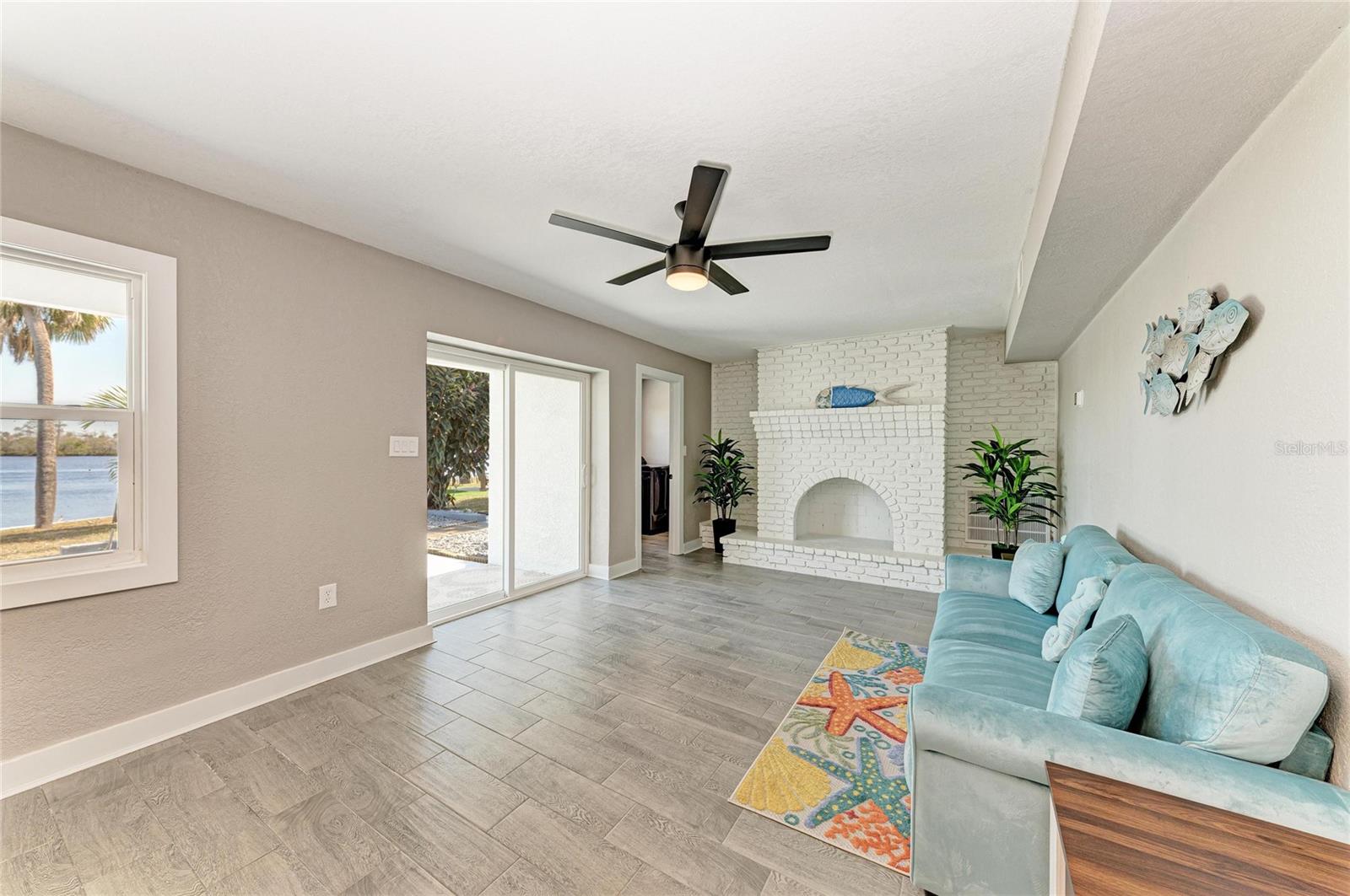 Image 23 of 74 For 9610 Yacht Drive