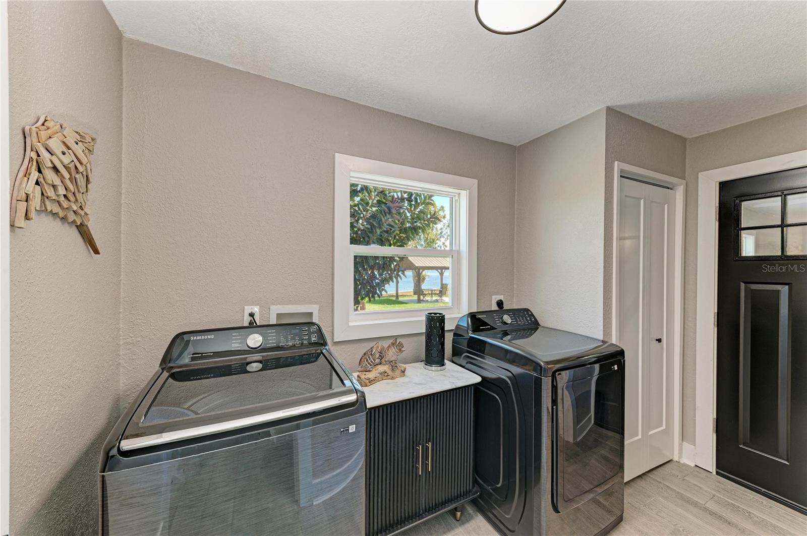 Image 27 of 74 For 9610 Yacht Drive