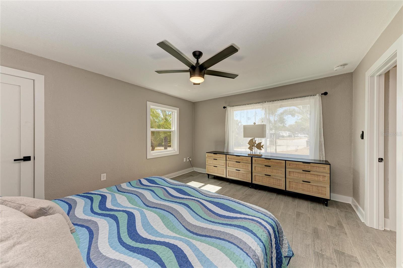 Image 34 of 74 For 9610 Yacht Drive