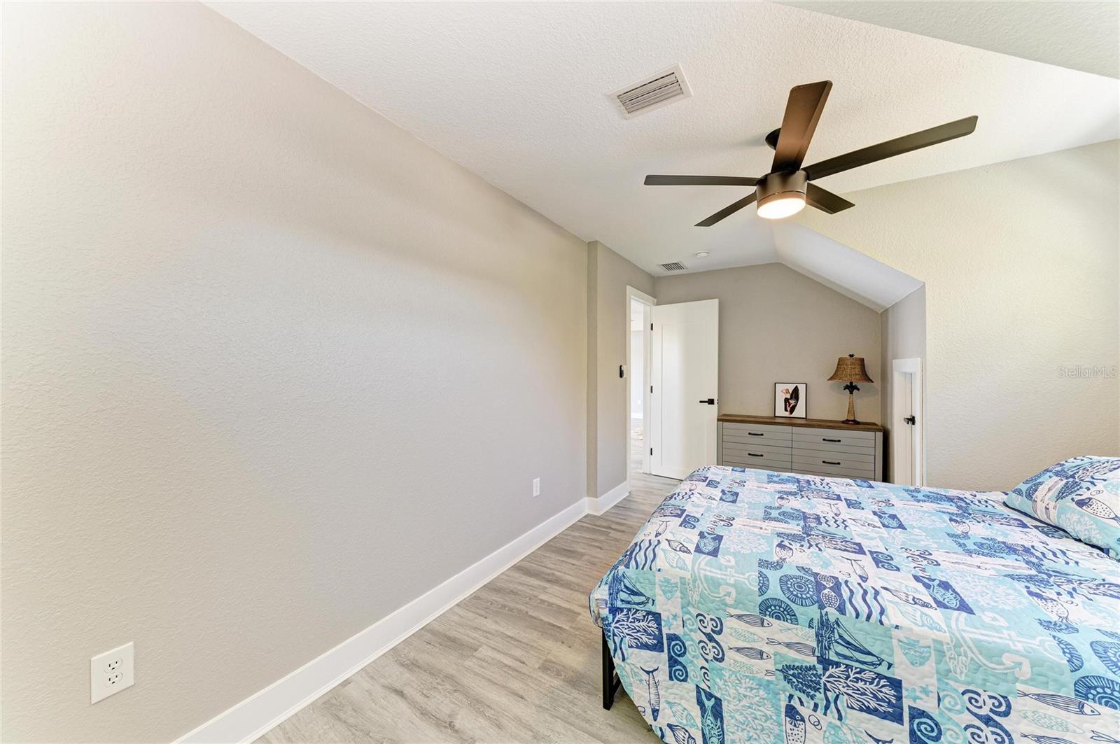 Image 46 of 74 For 9610 Yacht Drive