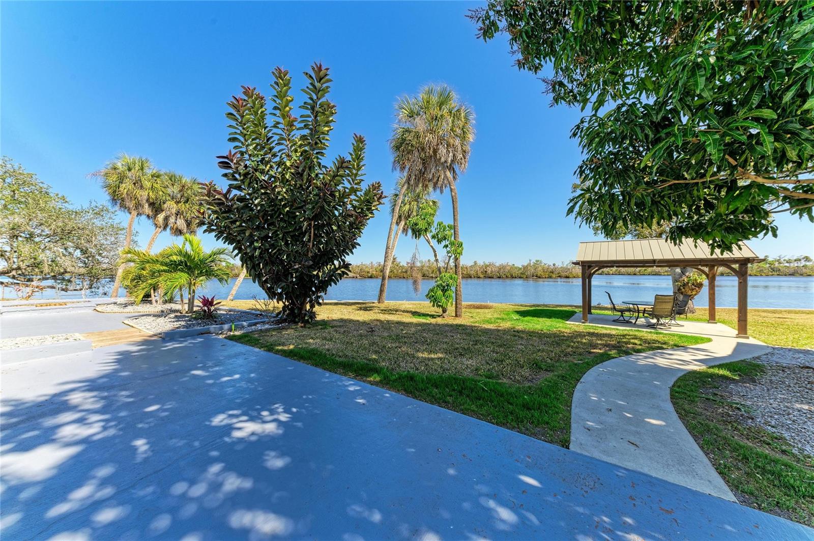 Image 54 of 74 For 9610 Yacht Drive