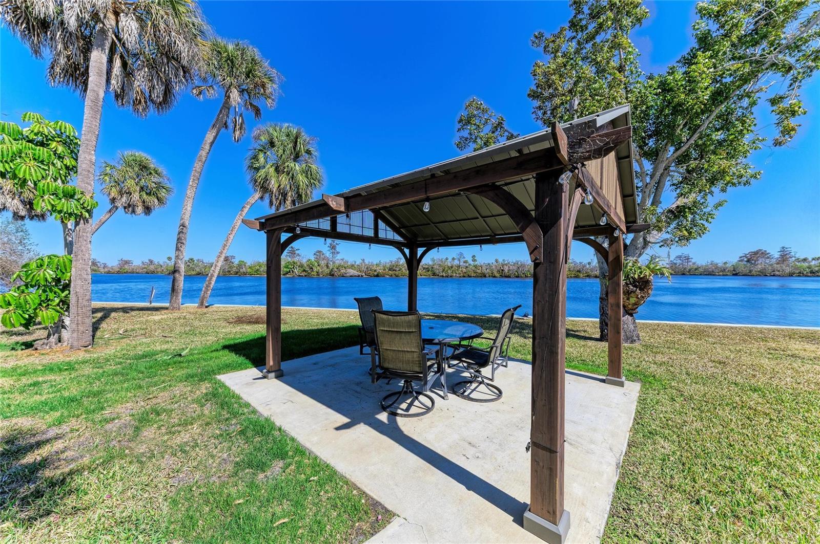 Image 64 of 74 For 9610 Yacht Drive