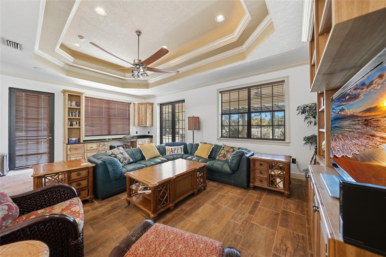 Image 10 of 30 For 24257 Harborview Road