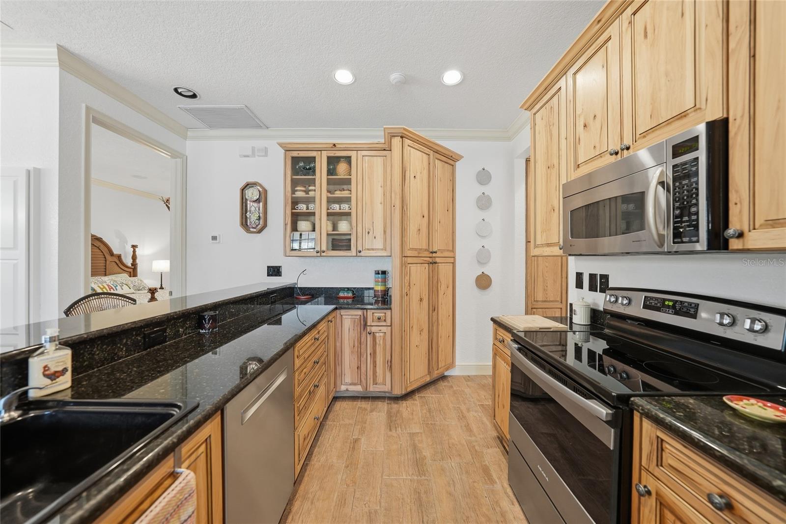 Image 7 of 30 For 24257 Harborview Road