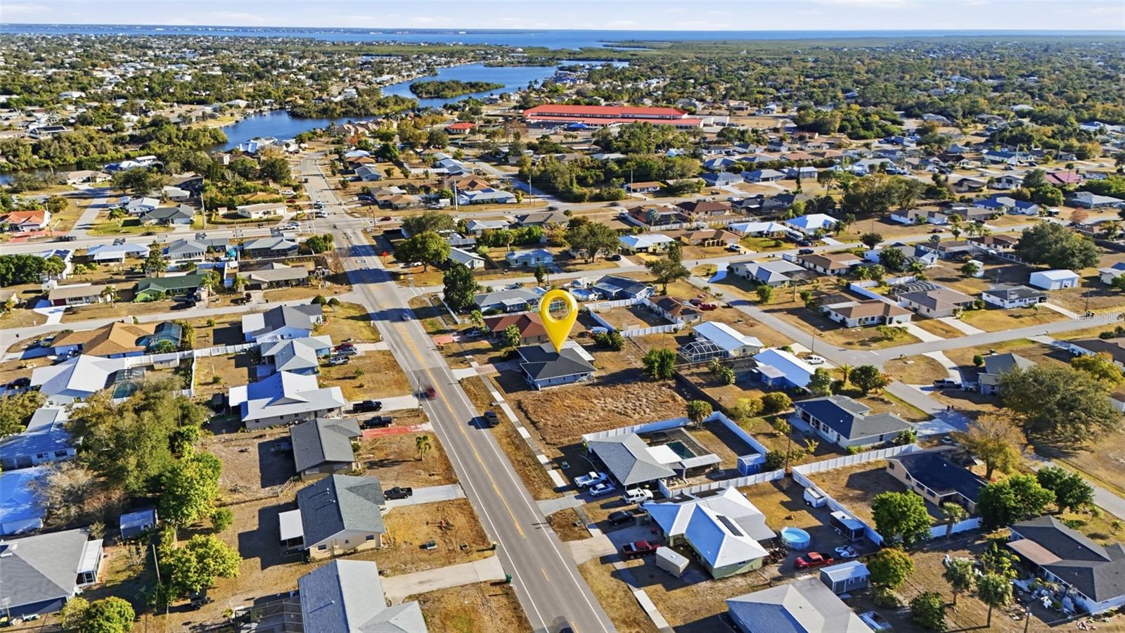 Image 2 of 38 For 2499 Lake View Boulevard