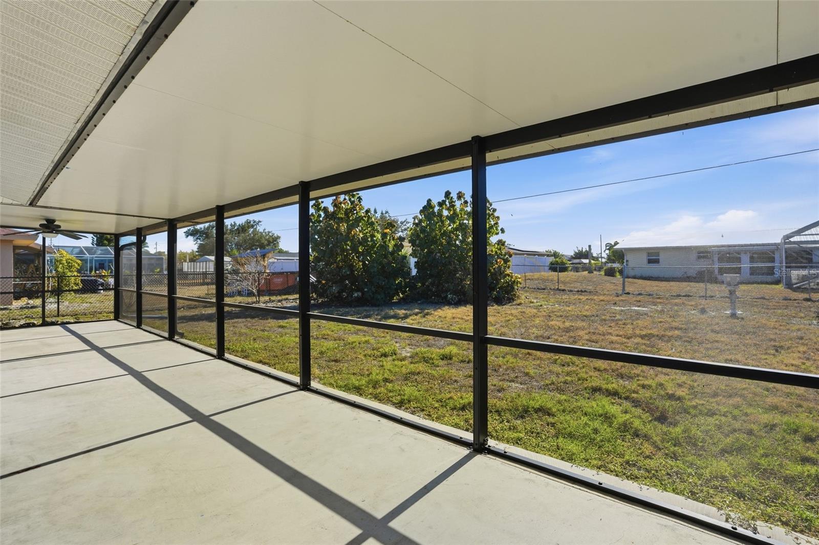 Image 27 of 38 For 2499 Lake View Boulevard