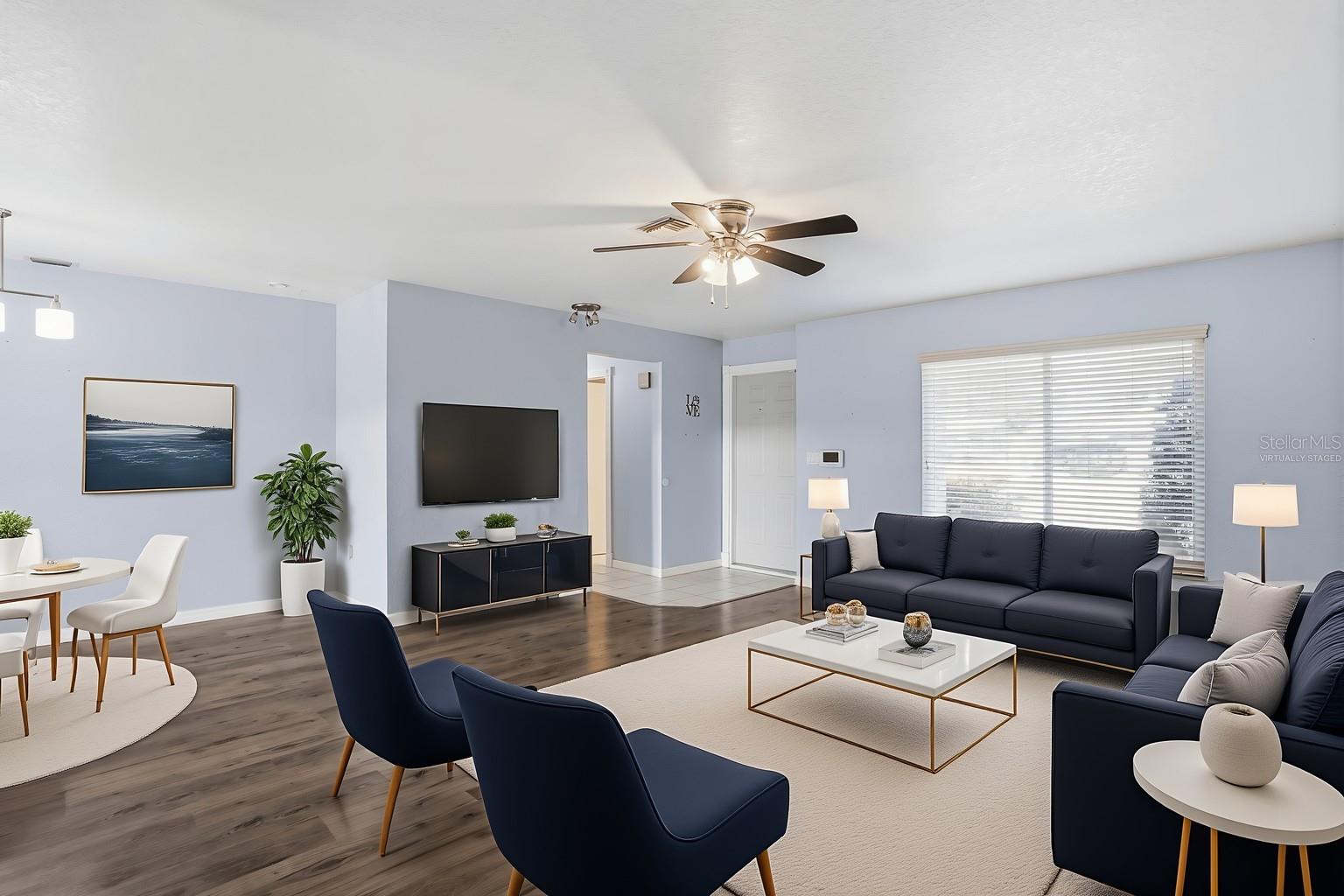 Image 5 of 38 For 2499 Lake View Boulevard