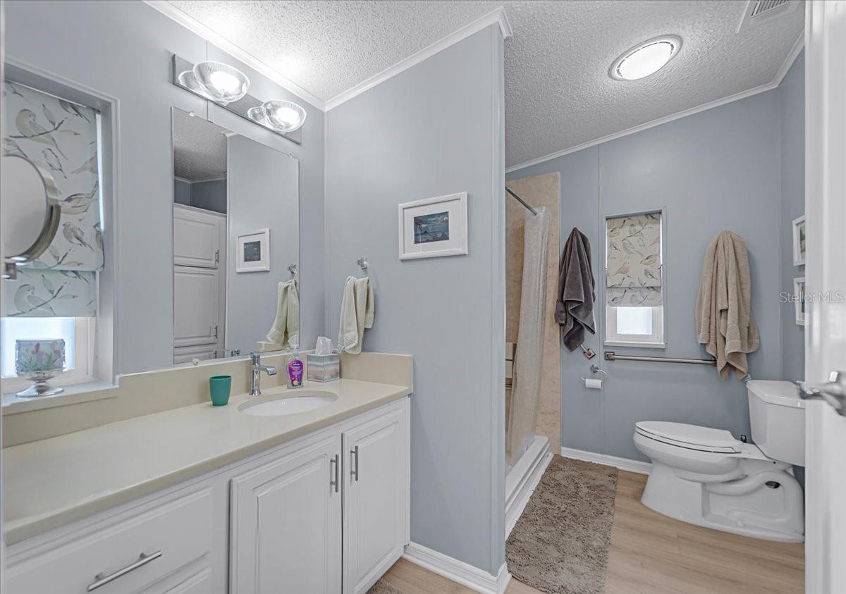 Image 18 of 48 For 27110 Jones Loop Rd  295